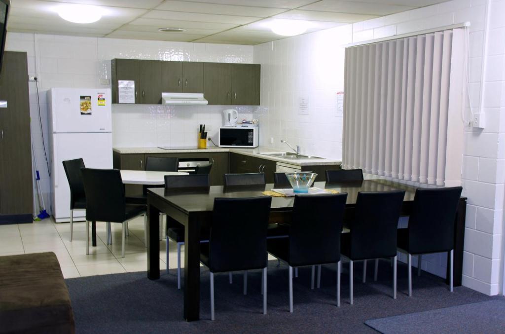 Cedar Lodge Motel Townsville Extérieur photo
